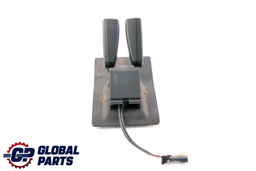 Boucle Ancrage Ceinture Centrale Arrière pour Mini Cooper One R56 à propos du numéro de pièce 2756291 Mini Cooper One R56 Boucle Ancrage Ceinture Centrale Arrière - SKU 2756291 - Numéro de pièce 2756291