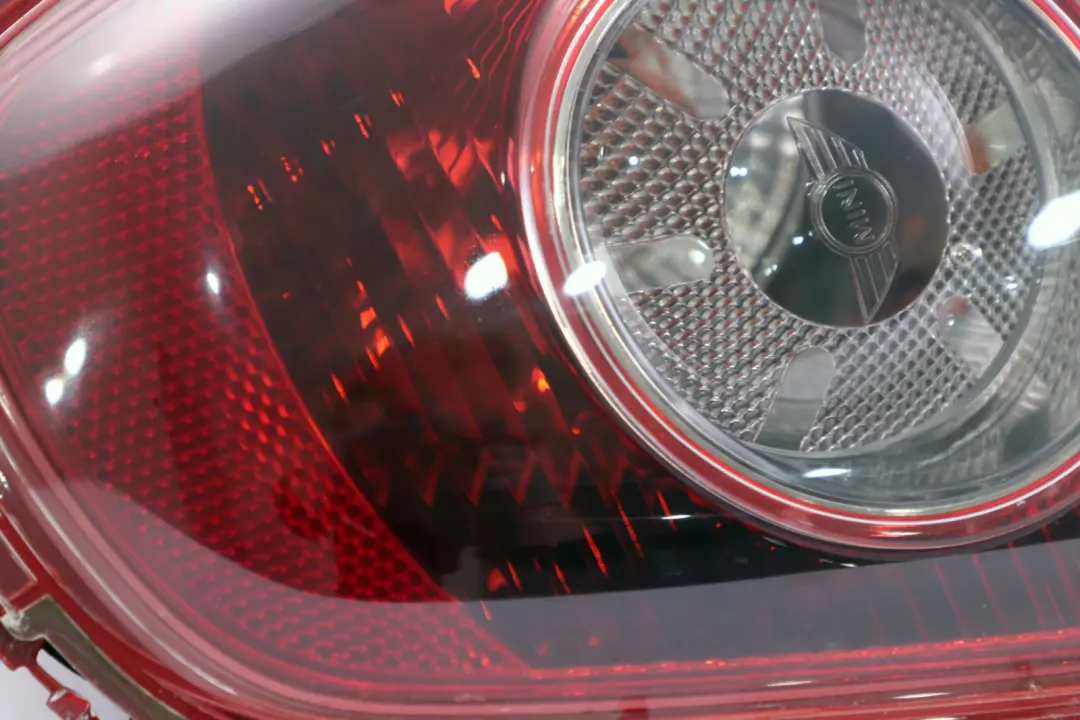 Mini Cooper One R56 R57 LCI White Rear Tail Light Cluster Right O/S - SKU 2757012 - Part number 63212757012