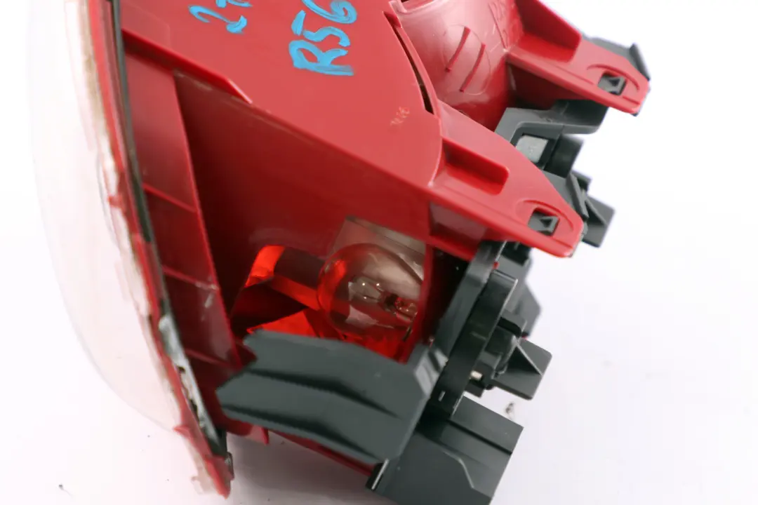 Gruppo Ottico Posteriore Bianco Destro per Mini R56 R57 LCI con numero di parte 63212757012 Mini R56 R57 LCI Gruppo Ottico Posteriore Bianco Destro - SKU 2757012 - Numero di parte 63212757012