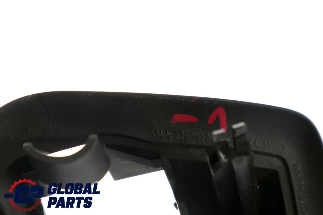 Destro Superiore Striker Bordo Coperchio per Mini Cooper Clubman R55 con numero di parte 2757520 Mini Cooper Clubman R55 Destro Superiore Striker Bordo Coperchio - SKU 2757520 - Numero di parte 2757520