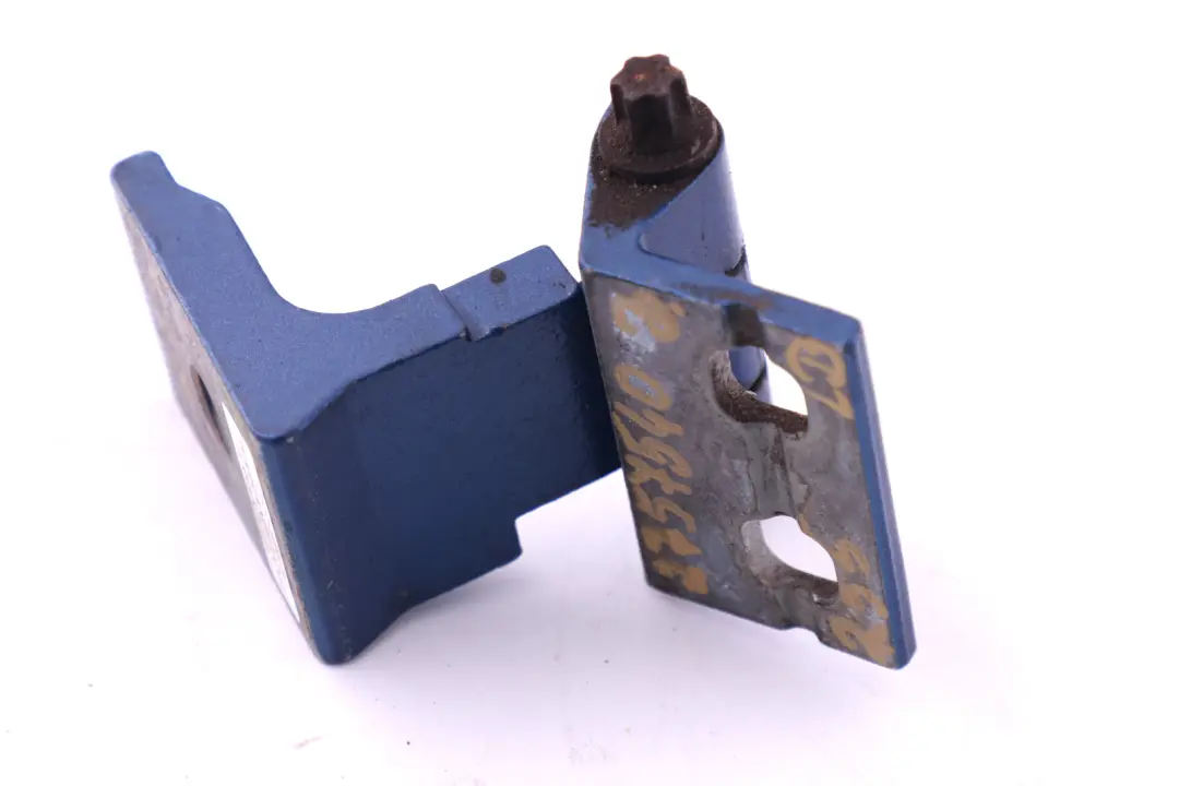 Scharnier Clubdoor hinten unten blau für Mini Clubman R55 mit Teilenummer 2757540 Mini Clubman R55 Scharnier Clubdoor hinten unten blau - SKU 2757540-LB - Teilenummer 2757540