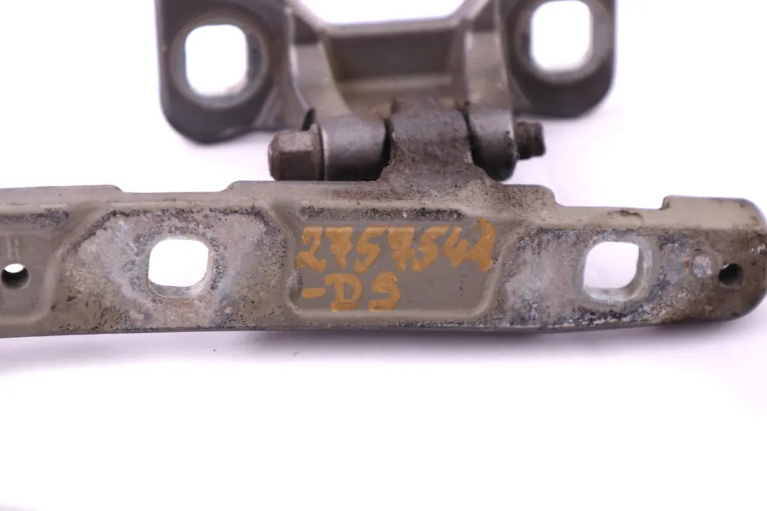 Charniere Splitdoor Droite Chili Red pour Mini Cooper Clubman R55 à propos du numéro de pièce 2757542 Mini Cooper Clubman R55 Charniere Splitdoor Droite Chili Red - SKU 2757542-DS - Numéro de pièce 2757542