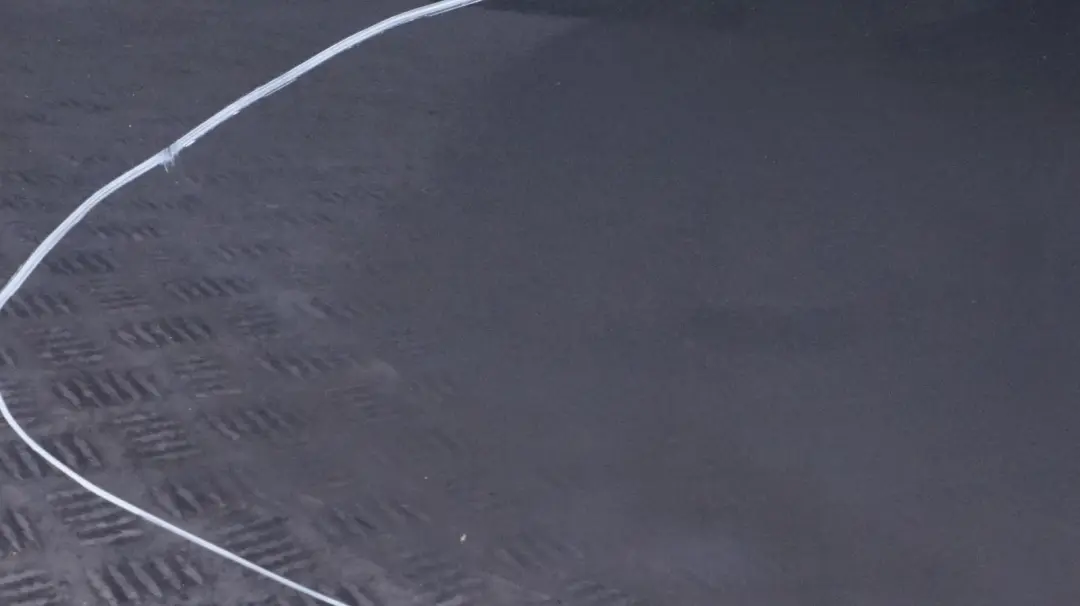 Tapa Maletero Izquierda Puerta Partida Astro Negro para Mini Clubman R55 con número de pieza 2757715 Mini Clubman R55 Tapa Maletero Izquierda Puerta Partida Astro Negro - SKU 2757715-ASB - Número de pieza 2757715