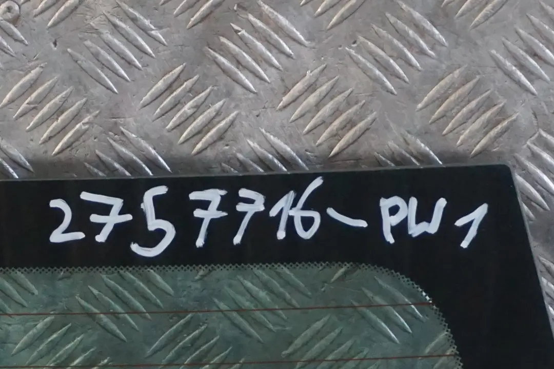 Mini Clubman R55 1 Boot Trunk Right O/S Splitdoor Split Door Pepper White - SKU 2757716-PW1 - Part number 2757716