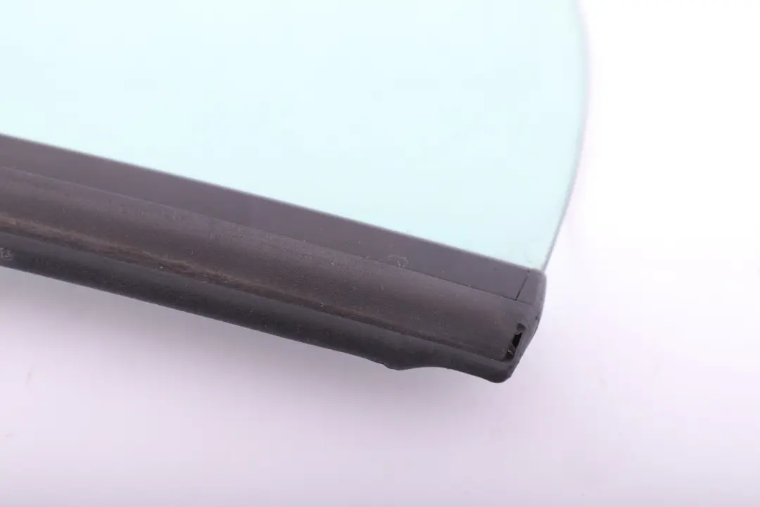 Side Window Rear Right O/S 5137 to BMW MINI R57 Cabrio Convertible with Part number 2757770 BMW MINI R57 Cabrio Convertible Side Window Rear Right O/S 5137 - SKU 2757770 - Part number 2757770