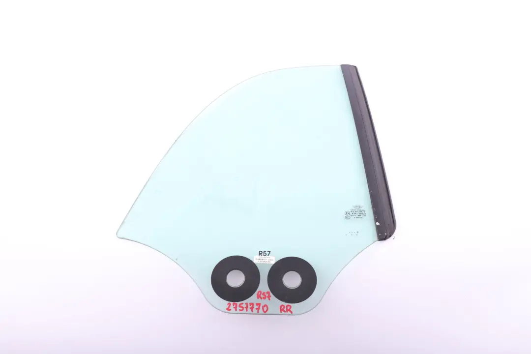 Finestrino Posteriore Destra 5137 per Mini R57 Cabrio con numero di parte 2757770 Mini R57 Cabrio Finestrino Posteriore Destra 5137 - SKU 2757770 - Numero di parte 2757770