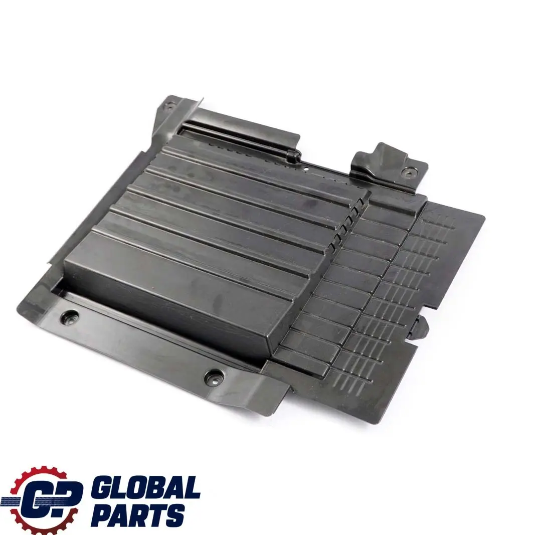 Couvercle Boitier Multifonctions Droite pour Mini Cooper S R55 R56 à propos du numéro de pièce 2757780 Mini Cooper S R55 R56 Couvercle Boitier Multifonctions Droite - SKU 2757780 - Numéro de pièce 2757780