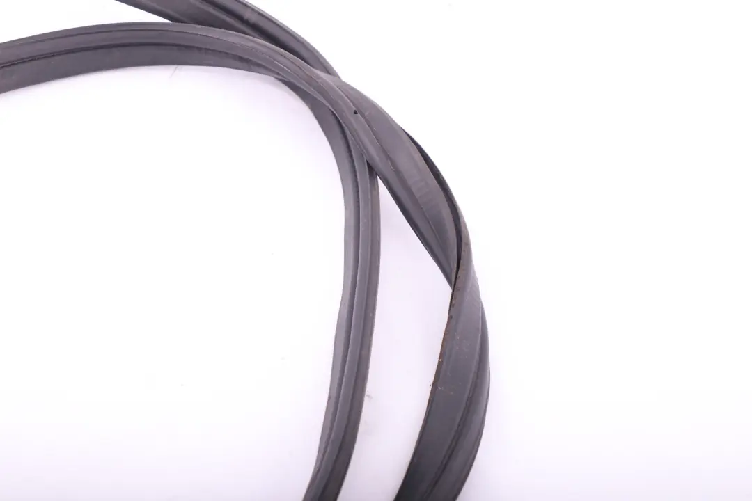 Trunk Barn Door Seal Weatherstrip Splitdoor to Mini Cooper One Clubman R55 Rear with Part number 2757822 Mini Cooper One Clubman R55 Rear Trunk Barn Door Seal Weatherstrip Splitdoor - SKU 2757822 - Part number 2757822