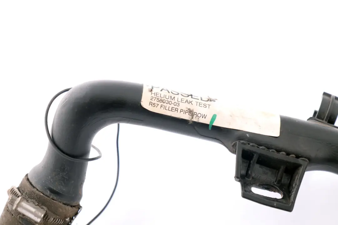 Tubo Flessibile Riempimento Plastica Diesel per Mini Cooper R57 R58 R59 con numero di parte 2758030 Mini Cooper R57 R58 R59 Tubo Flessibile Riempimento Plastica Diesel - SKU 2758030 - Numero di parte 2758030
