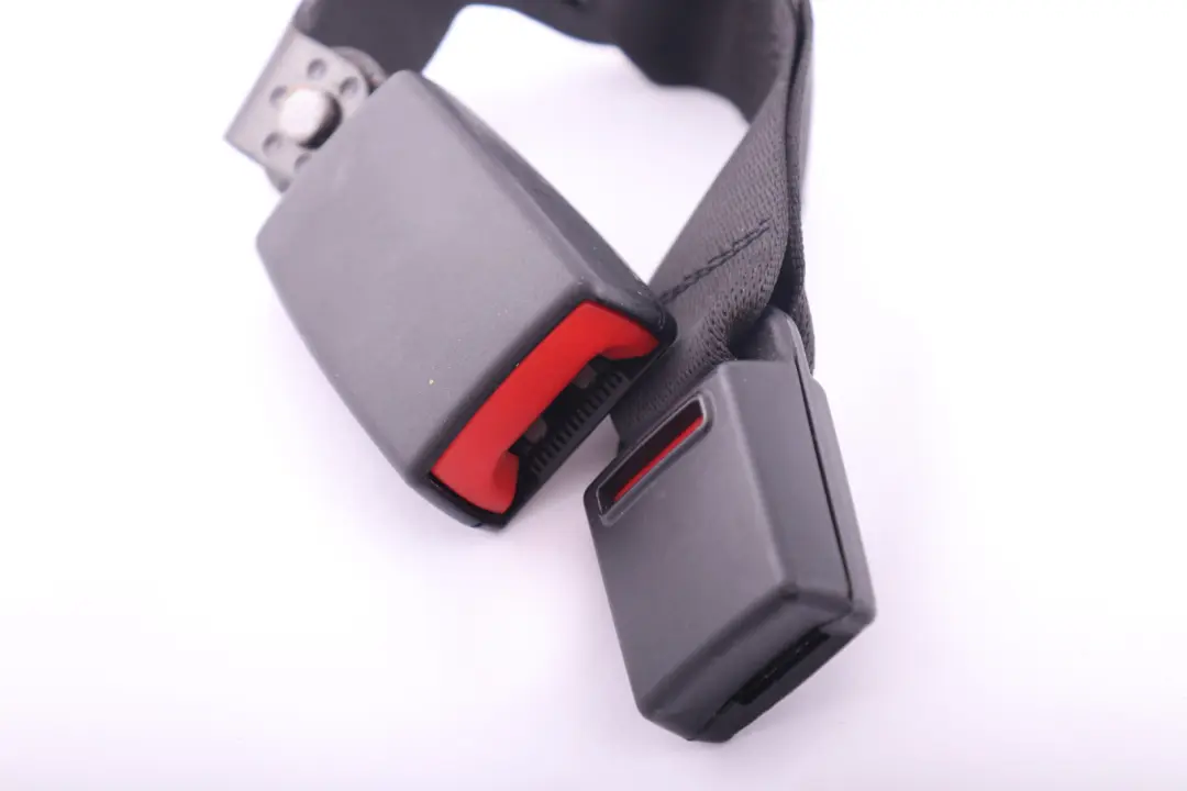 Left N/S Centre Seat Belt Clip Clasp Buckle to BMW MINI Cooper Clubman R55 Rear with Part number 2758069 BMW MINI Cooper Clubman R55 Rear Left N/S Centre Seat Belt Clip Clasp Buckle - SKU 2758069 - Part number 2758069