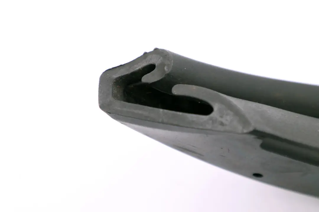 Junta Techo Corredizo Trasero Izquierdo para Mini Cooper R57 F57 Cabrio con número de pieza 2758111 Mini Cooper R57 F57 Cabrio Junta Techo Corredizo Trasero Izquierdo - SKU 2758111 - Número de pieza 2758111