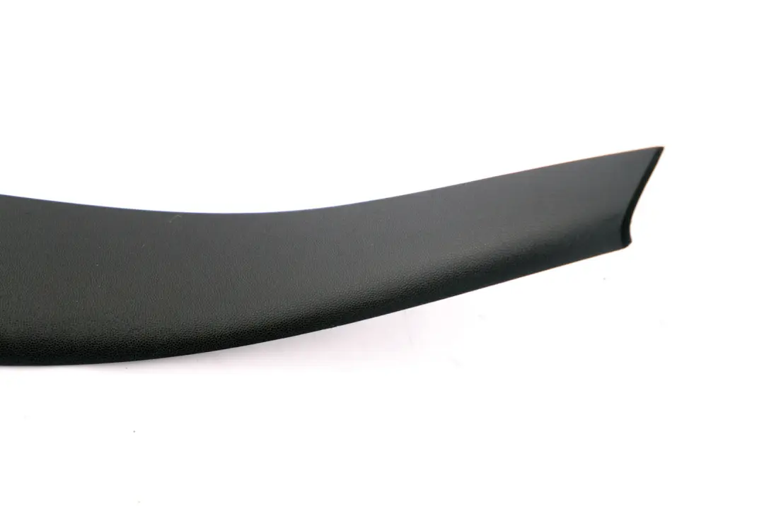 Embellecedor panel tapa maletero Derecha para Mini Cooper R58 con número de pieza 2758780 Mini Cooper R58 Embellecedor panel tapa maletero Derecha - SKU 2758780 - Número de pieza 2758780