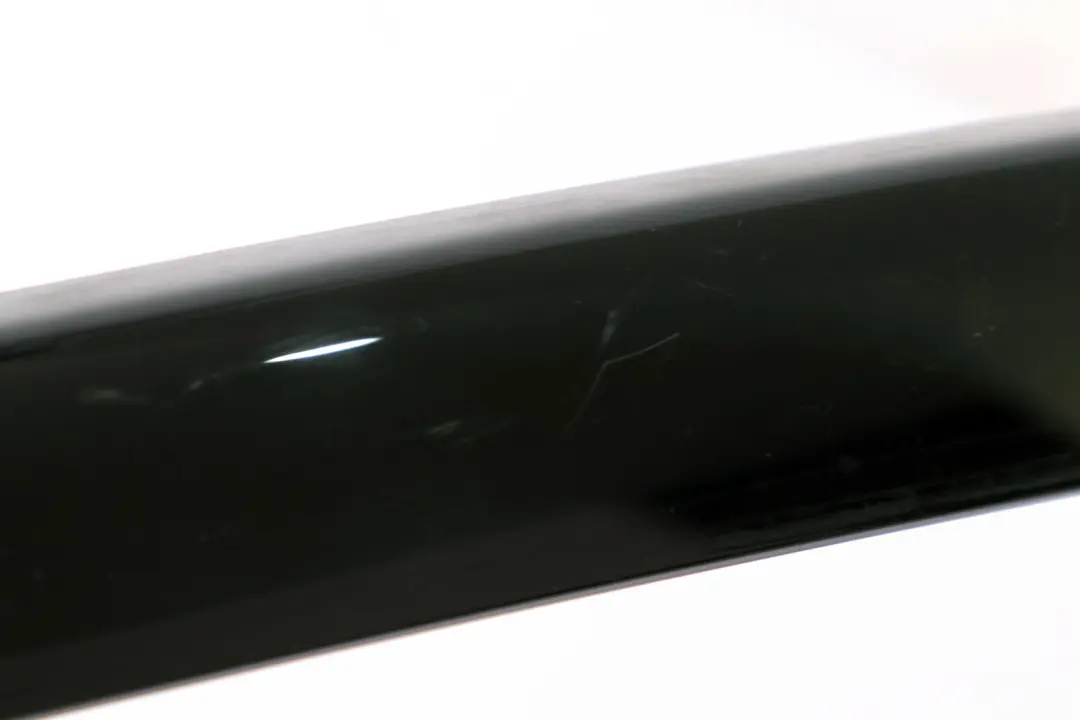 Parabrisas Delantero Tapa Panel Spoiler Alto Brillo para Mini Cooper R58 R59 con número de pieza 2758796 Mini Cooper R58 R59 Parabrisas Delantero Tapa Panel Spoiler Alto Brillo - SKU 2758796 - Número de pieza 2758796