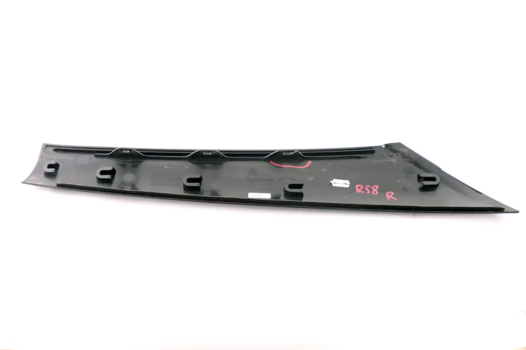Cubierta Columna A Pilar Exterior Derecho para Mini Cooper R58 R59 con número de pieza 2758798 Mini Cooper R58 R59 Cubierta Columna A Pilar Exterior Derecho - SKU 2758798 - Número de pieza 2758798