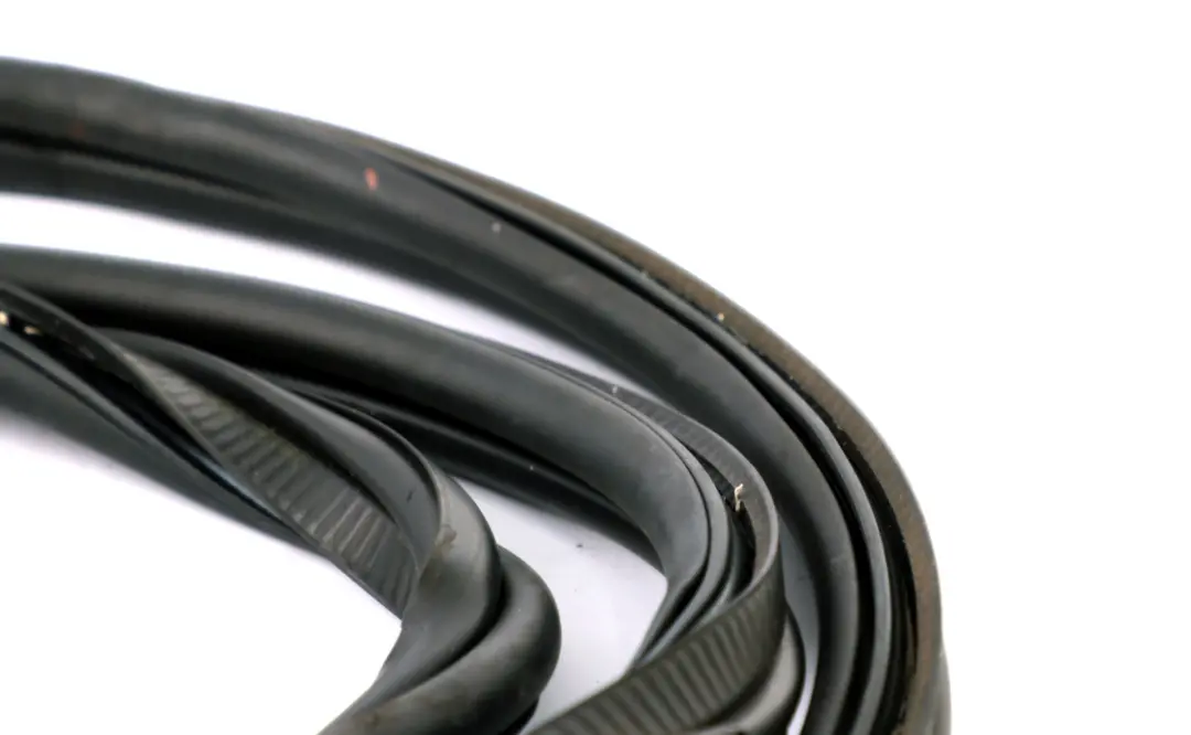 BMW MINI Roadster R59 Trunk Boot Lid Rubber Seal Gasket - SKU 2758884 - Part number 2758884