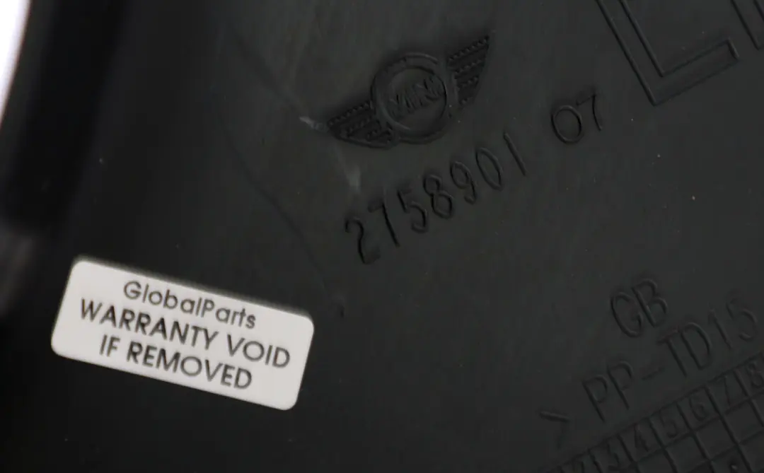 Panneau d'habillage intérieur latéral arrière gauche pour Mini Roadster R59 à propos du numéro de pièce 2758901 Mini Roadster R59 Panneau d'habillage intérieur latéral arrière gauche - SKU 2758901 - Numéro de pièce 2758901