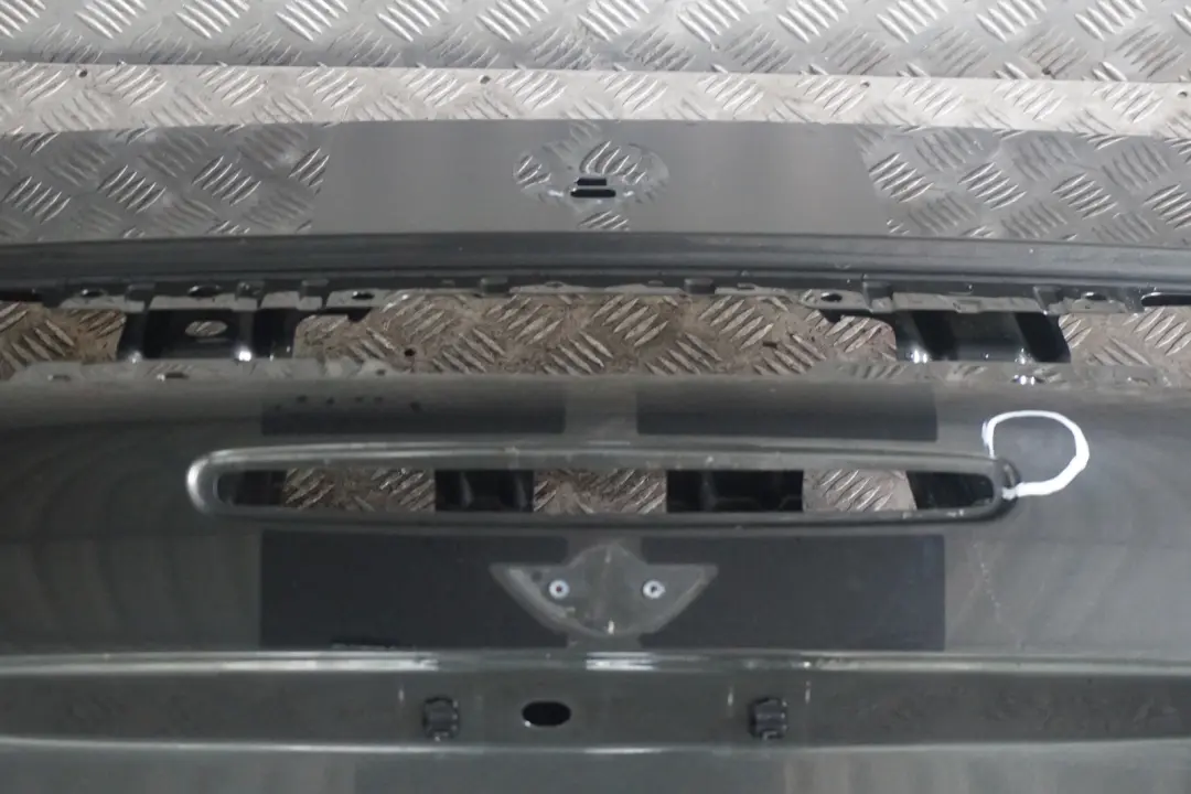 Klapa tylna Eclipse Grey do MINI Roadster R59 o numerze 2759117 MINI Roadster R59 Klapa tylna Eclipse Grey - SKU 2759117-ECG - Numer Części 2759117