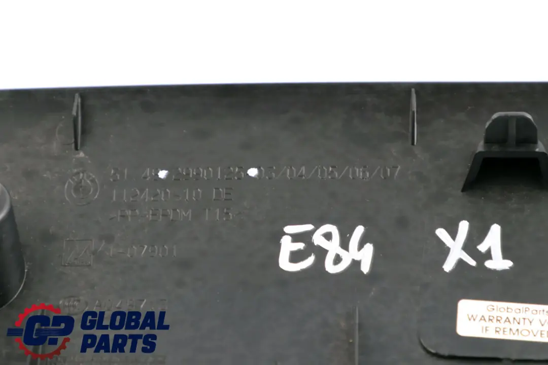 Carenatura Copertura Pannello Portellone Superiore Nero per BMW X1 E84 con numero di parte 2990125 BMW X1 E84 Carenatura Copertura Pannello Portellone Superiore Nero - SKU 2990125 - Numero di parte 2990125