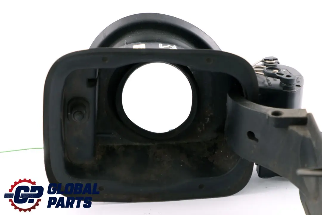 Tapa del Deposito De Combustible para BMW E84 con número de pieza 2990139 BMW E84 Tapa del Deposito De Combustible - SKU 2990139 - Número de pieza 2990139