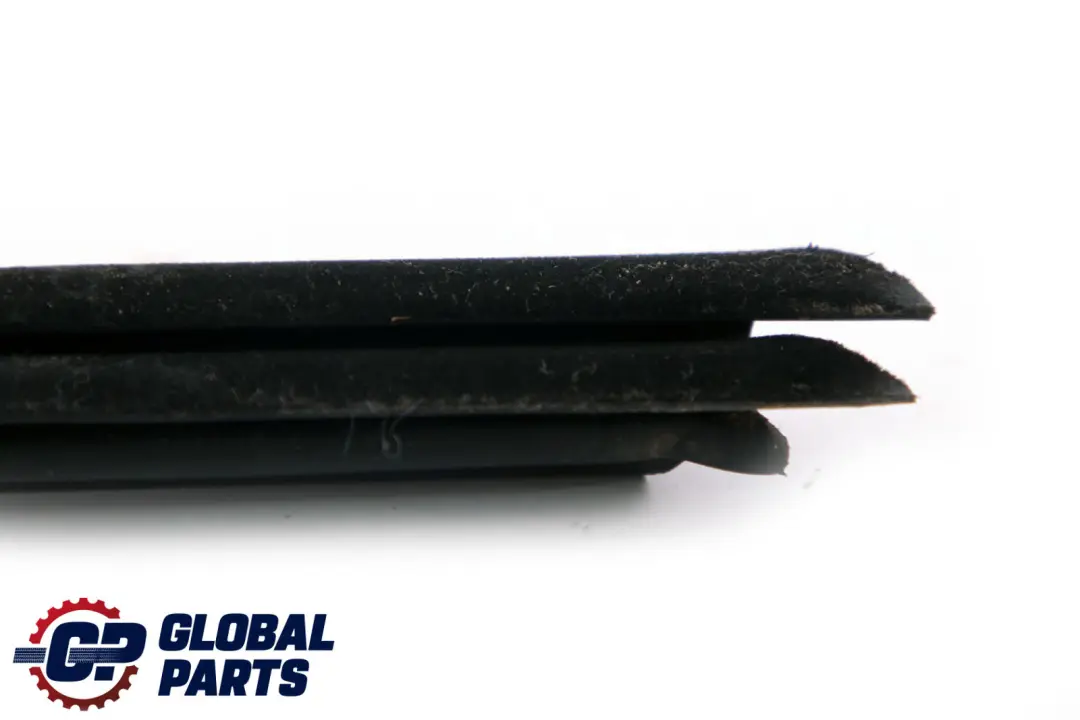 Canal Interior Sellado Junta Trasera Izquierda para BMW E84 con número de pieza 2990313 BMW E84 Canal Interior Sellado Junta Trasera Izquierda - SKU 2990313 - Número de pieza 2990313