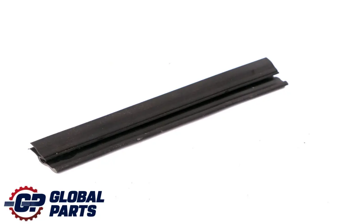 Canal Interior Sellado Junta Trasera Derecha para BMW E84 con número de pieza 2990324 BMW E84 Canal Interior Sellado Junta Trasera Derecha - SKU 2990324 - Número de pieza 2990324