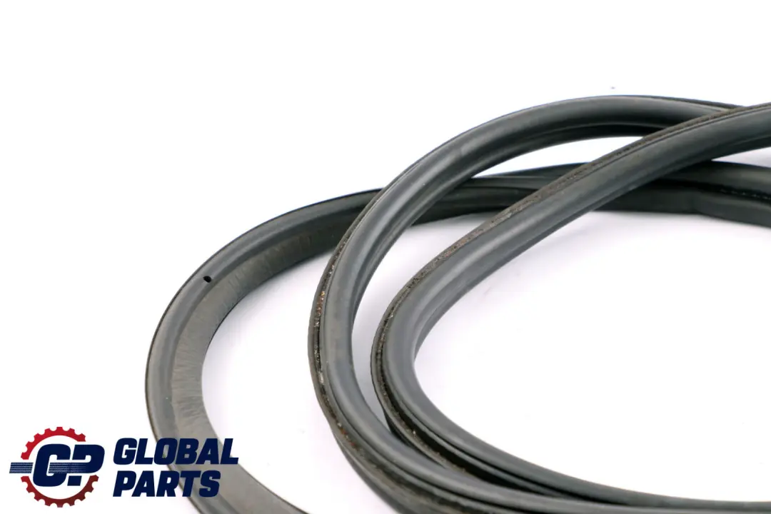 BMW X1 Series E84 Joint d'etancheite du couvercle du coffre 2990124 - SKU 2990474 - Numéro de pièce 2990474