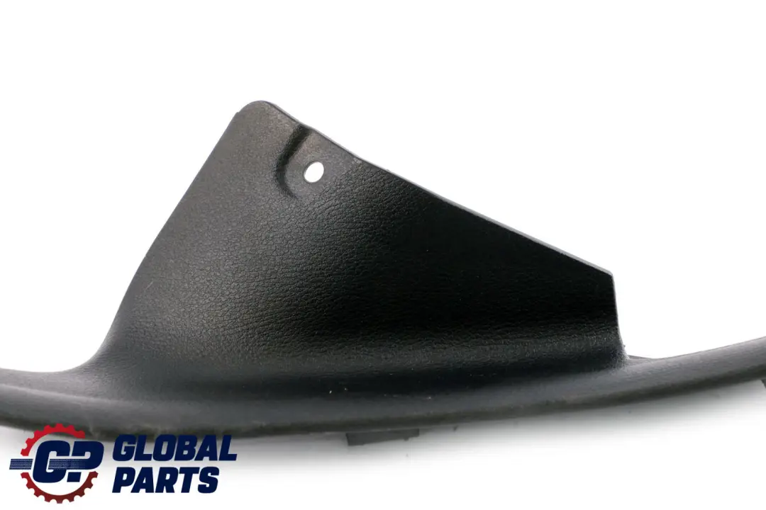 Tapa Tira Entrada Interior Trasera Izquierda Negro para BMW E84 con número de pieza 2990507 BMW E84 Tapa Tira Entrada Interior Trasera Izquierda Negro - SKU 2990507 - Número de pieza 2990507