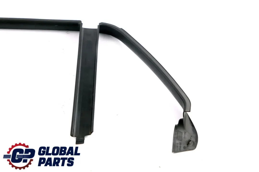 Telaio Finestra Anti Trappola Porta Posteriore Sinistra per BMW E84 con numero di parte 2990623 BMW E84 Telaio Finestra Anti Trappola Porta Posteriore Sinistra - SKU 2990623 - Numero di parte 2990623