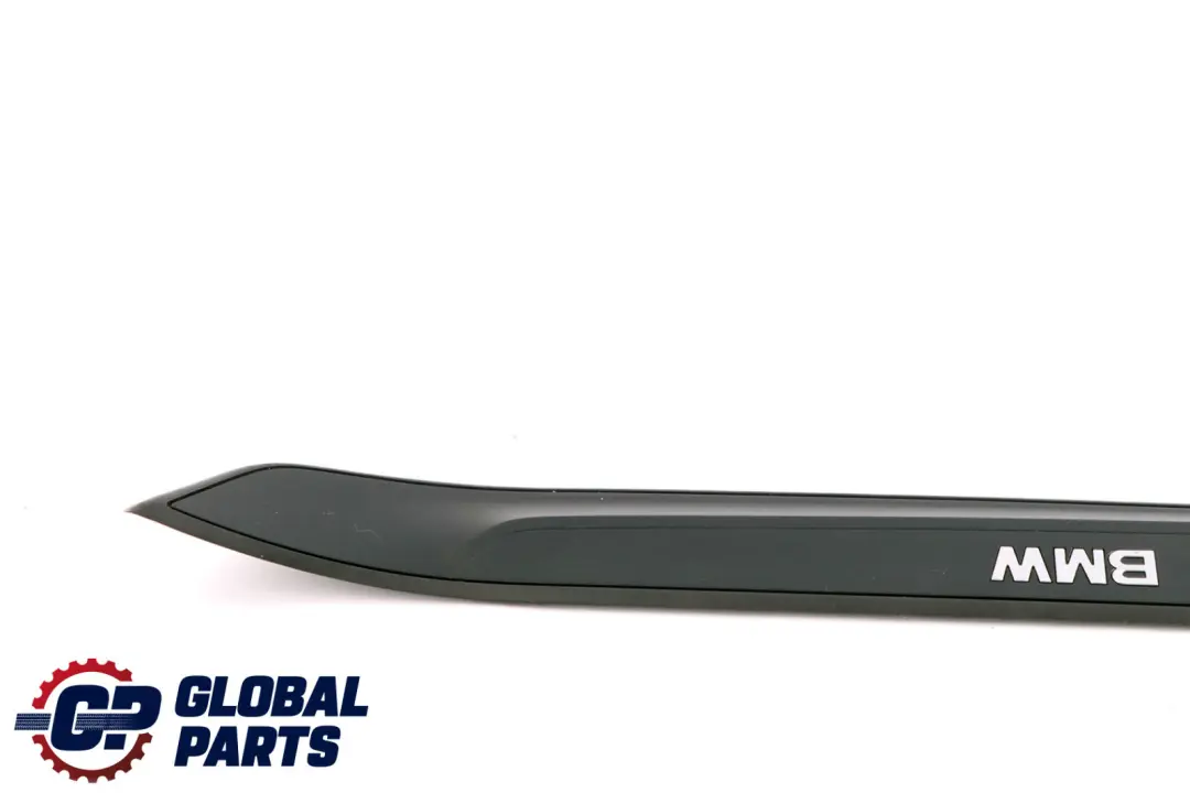 BMW E84 Tapa Entrada Delantera Izquierda Embellecedor Negro - SKU 2990843 - Número de pieza 2990843