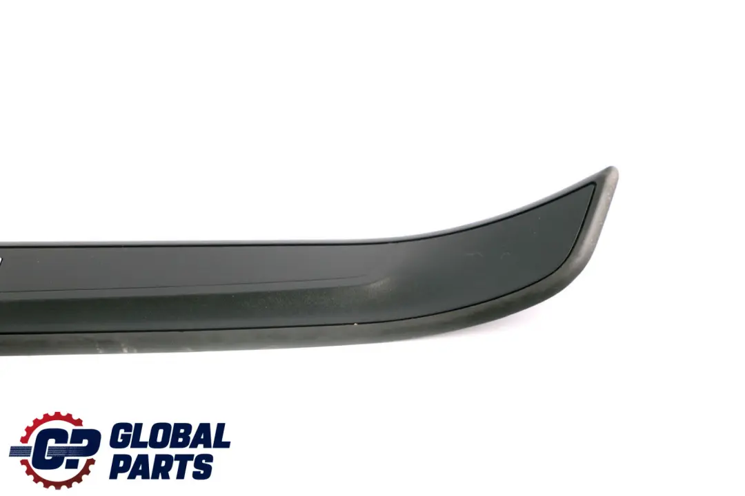 BMW E84 Tapa Entrada Delantera Izquierda Embellecedor Negro - SKU 2990843 - Número de pieza 2990843