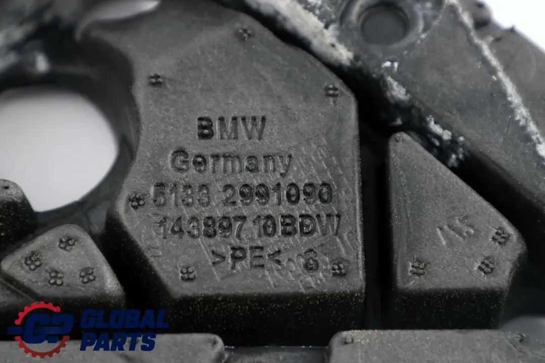 Chiusura Ermetica Specchio Triangolare Esterno Destra per BMW X1 E84 con numero di parte 2991090 BMW X1 E84 Chiusura Ermetica Specchio Triangolare Esterno Destra - SKU 2991090 - Numero di parte 2991090