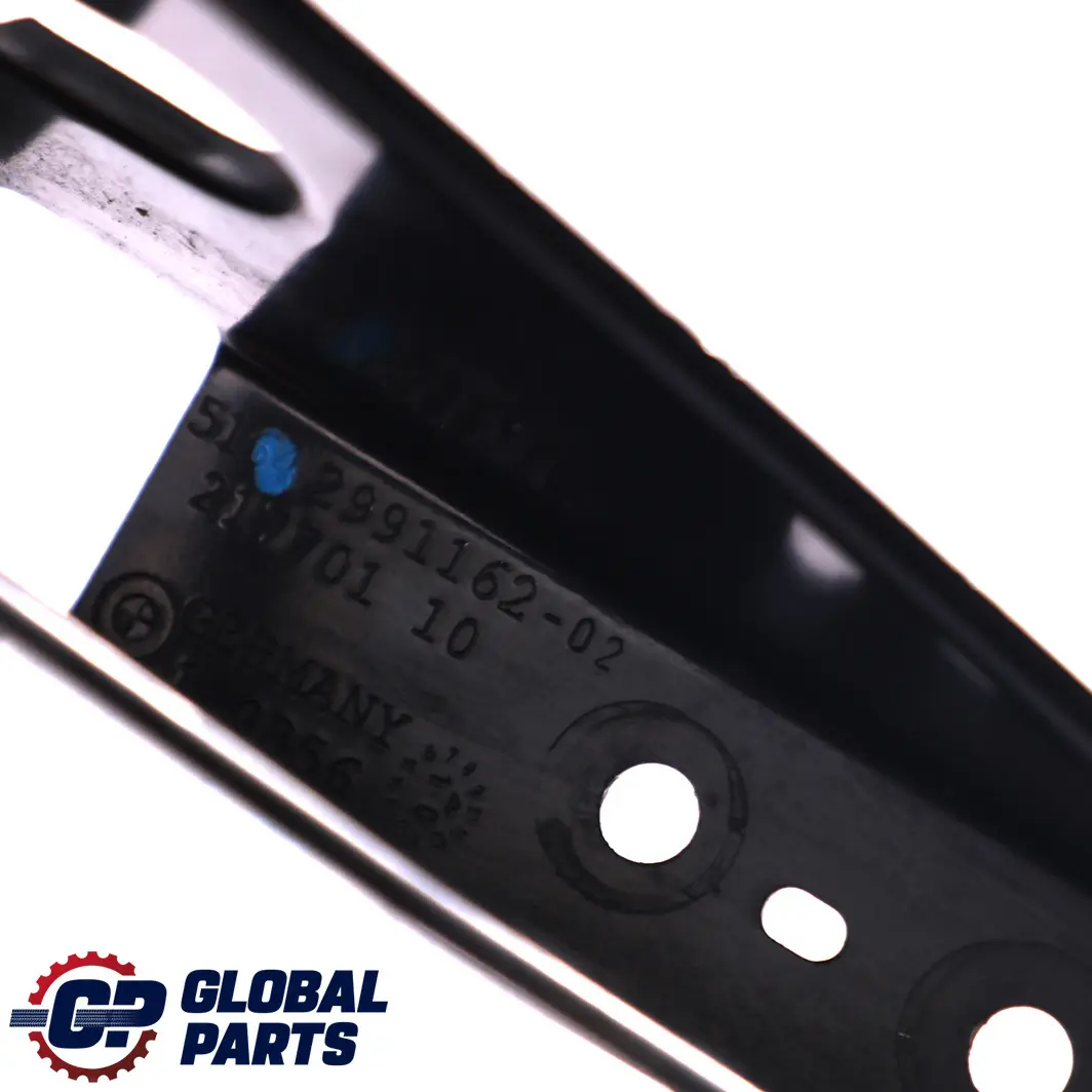 Pannello Anteriore Del Cofano Piastra Di Bloccaggio Destra O/S per BMW E84 con numero di parte 2991162 BMW E84 Pannello Anteriore Del Cofano Piastra Di Bloccaggio Destra O/S - SKU 2991162 - Numero di parte 2991162