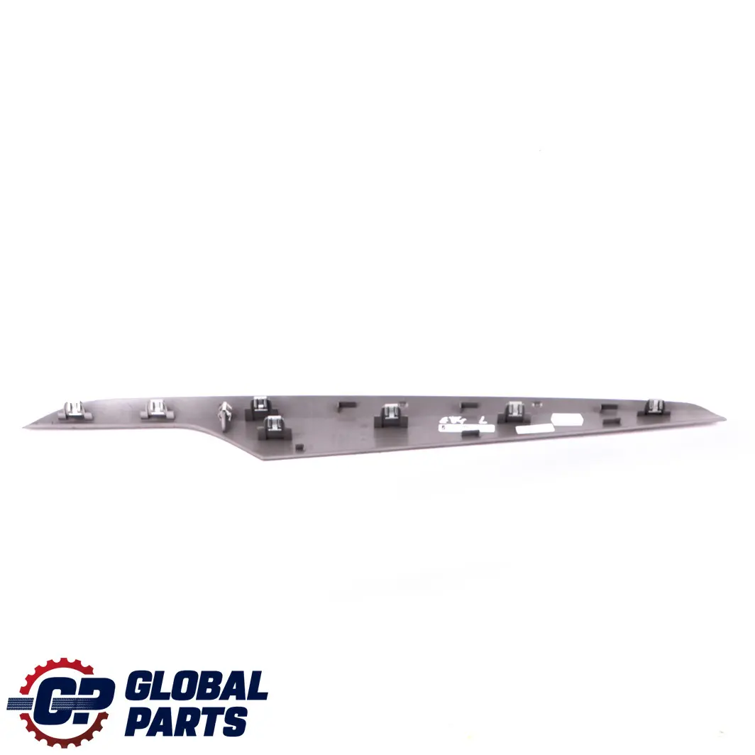 Striscia Porta Anteriore Posteriore Sinistra Argento Satinato per BMW X1 E84 con numero di parte 2991389 BMW X1 E84 Striscia Porta Anteriore Posteriore Sinistra Argento Satinato - SKU 2991389 - Numero di parte 2991389
