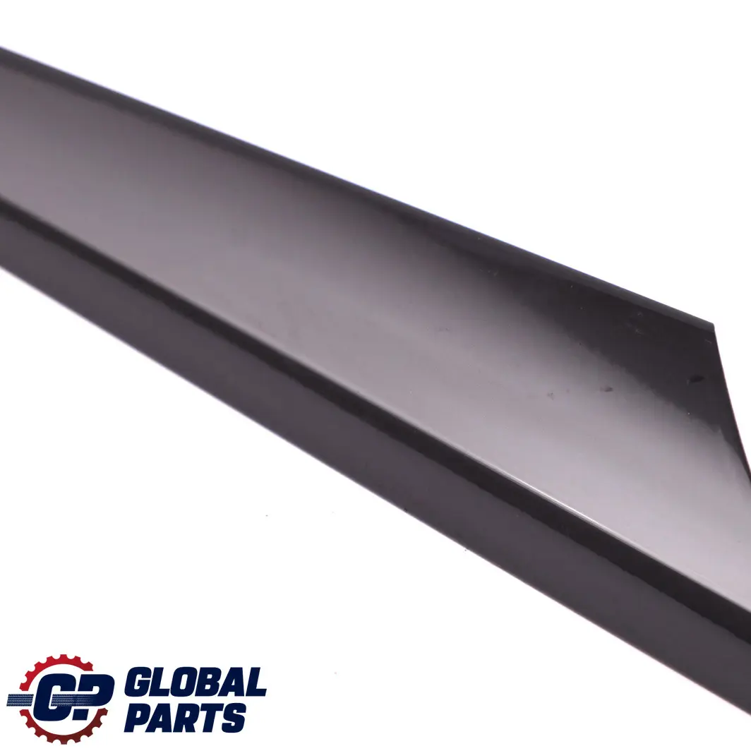 Copriporta destro Anteriore Posteriore Alta Glos Nero per BMW X1 E84 con numero di parte 2991390 BMW X1 E84 Copriporta destro Anteriore Posteriore Alta Glos Nero - SKU 2991390-1 - Numero di parte 2991390