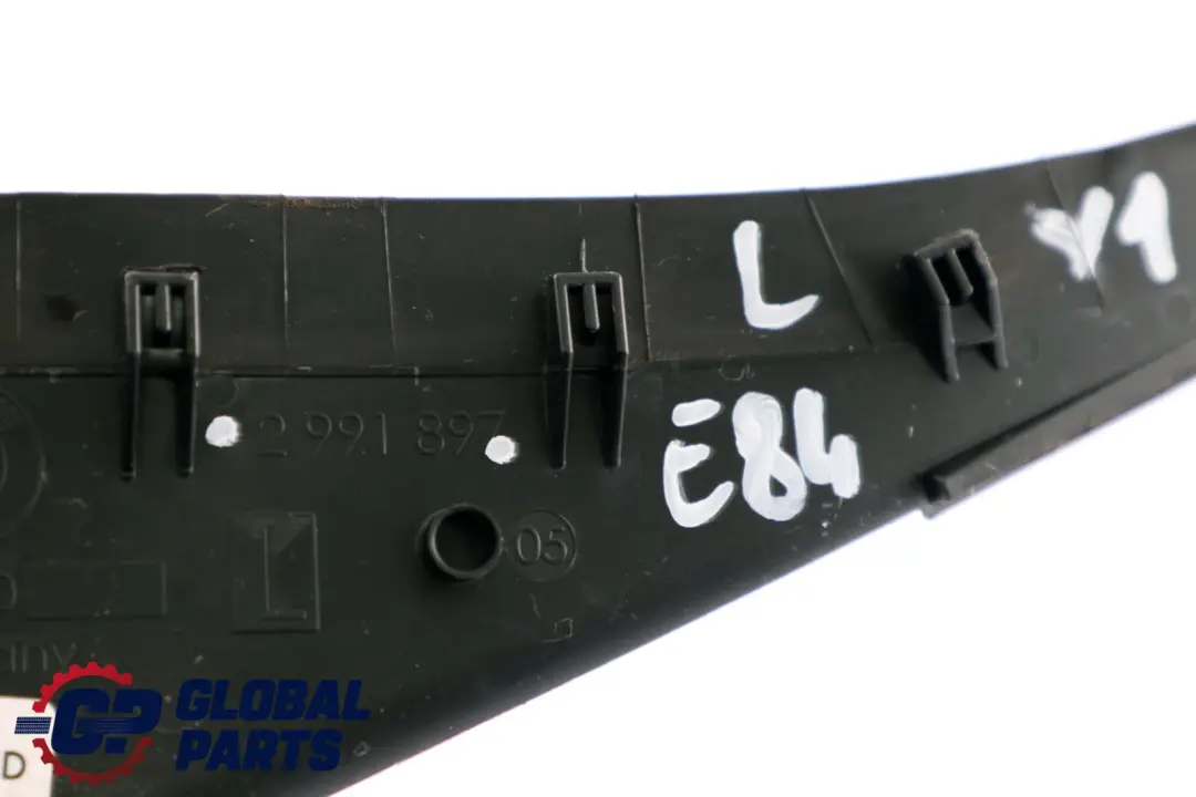 Izquierda Canal De Aire Cubierta del panel De ajuste Negro para BMW E84 con número de pieza 2991897 BMW E84 Izquierda Canal De Aire Cubierta del panel De ajuste Negro - SKU 2991897 - Número de pieza 2991897