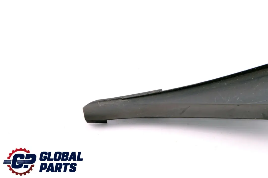 BMW X1 E84 Derecha Delantal Cubierta Panel Trim Negro - SKU 2991898 - Número de pieza 2991898