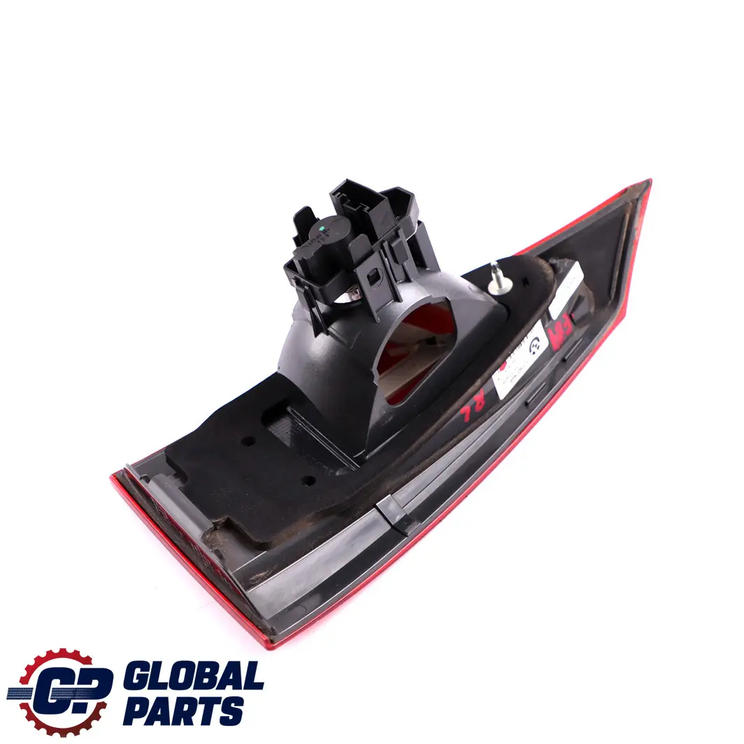 Luce Posteriore Nel Bagagliaio Portellone Lampada Sinistra per BMW X1 E84 con numero di parte 2992479 BMW X1 E84 Luce Posteriore Nel Bagagliaio Portellone Lampada Sinistra - SKU 2992479 - Numero di parte 2992479