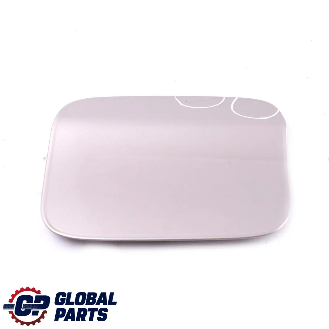 Tapa Tapón Combustible Fill In Flap Cachemira Plata - A72 para BMW X1 E84 con número de pieza 2993153 BMW X1 E84 Tapa Tapón Combustible Fill In Flap Cachemira Plata - A72 - SKU 2993153-KAS - Número de pieza 2993153