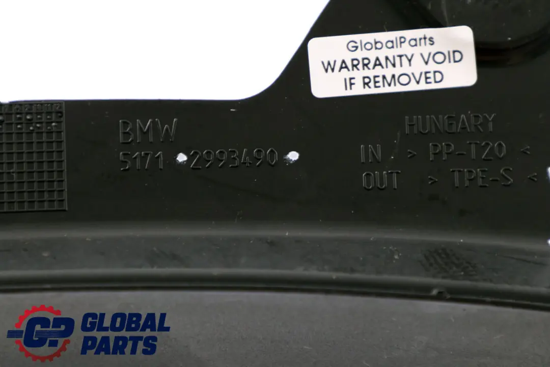 Cubierta Delantal Recorte Derecho Negro para BMW E84 con número de pieza 2993490 BMW E84 Cubierta Delantal Recorte Derecho Negro - SKU 2993490 - Número de pieza 2993490