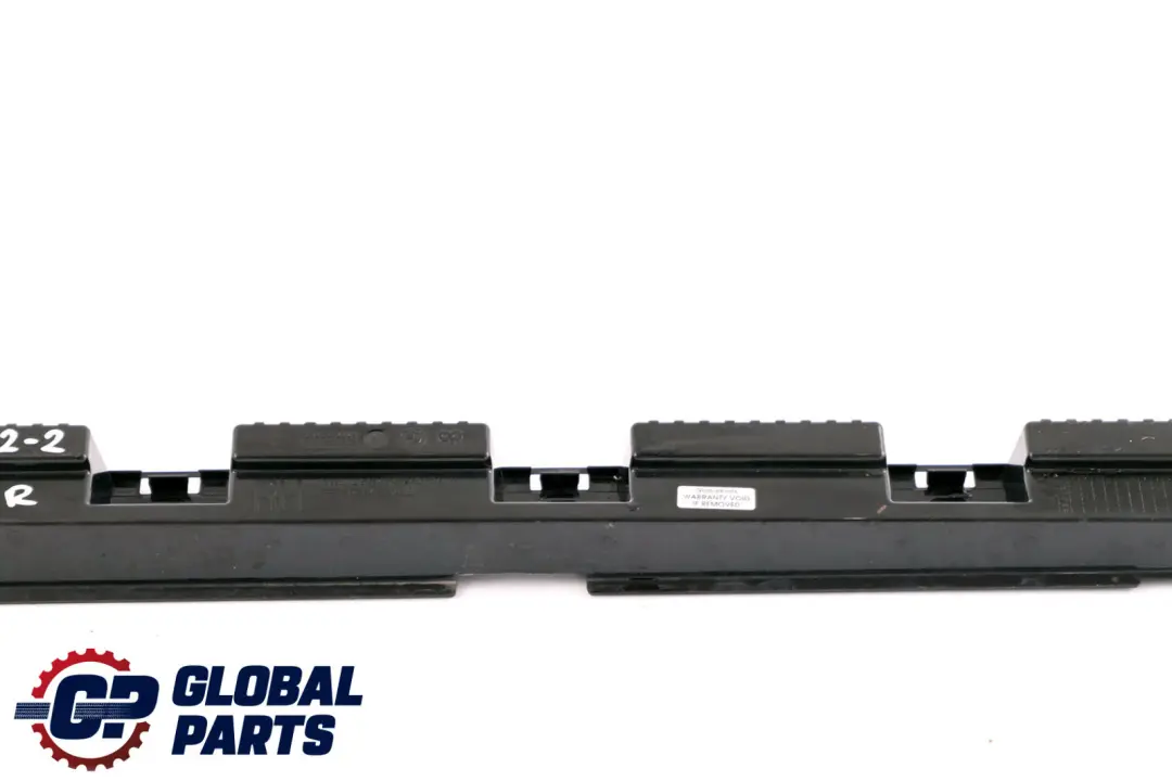 Tira De retencion Sill Derecha 2991494 para BMW E84 con número de pieza 2993572 BMW E84 Tira De retencion Sill Derecha 2991494 - SKU 2993572-2 - Número de pieza 2993572