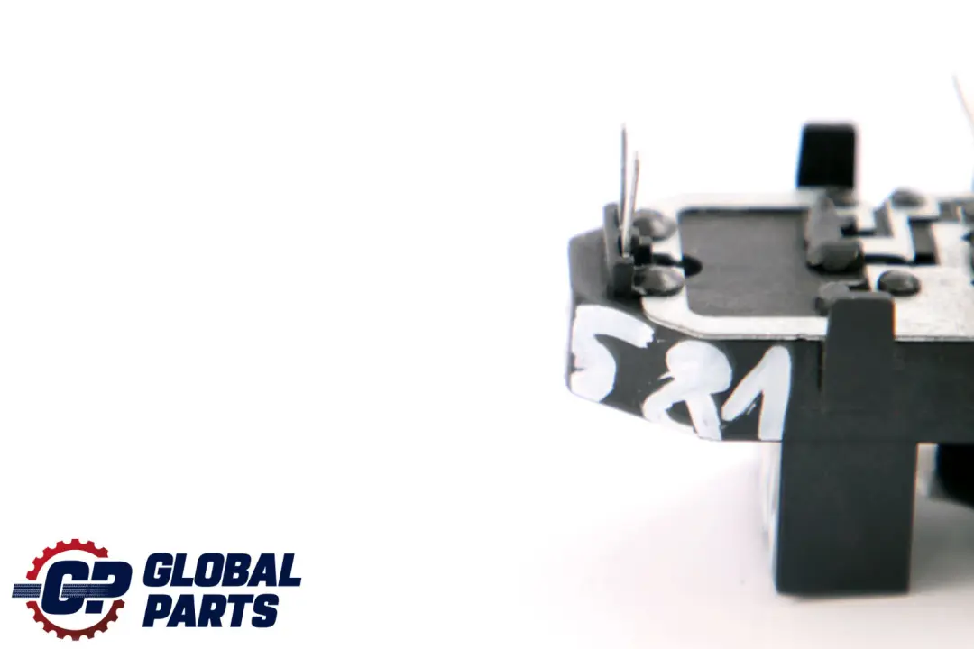 Panel Luz Lámpara Casquillo para BMW X1 E84 con número de pieza 2993581 BMW X1 E84 Panel Luz Lámpara Casquillo - SKU 2993581 - Número de pieza 2993581