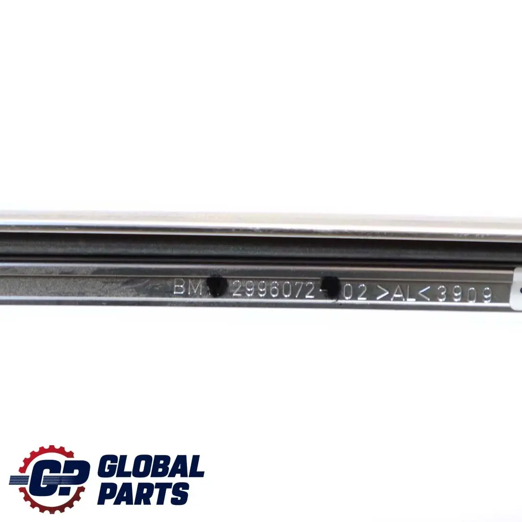BMW E82 Derecha O / S Marco Lateral Ventana Tira Ajuste Alu Matt Chrom - SKU 2996072 - Número de pieza 2996072