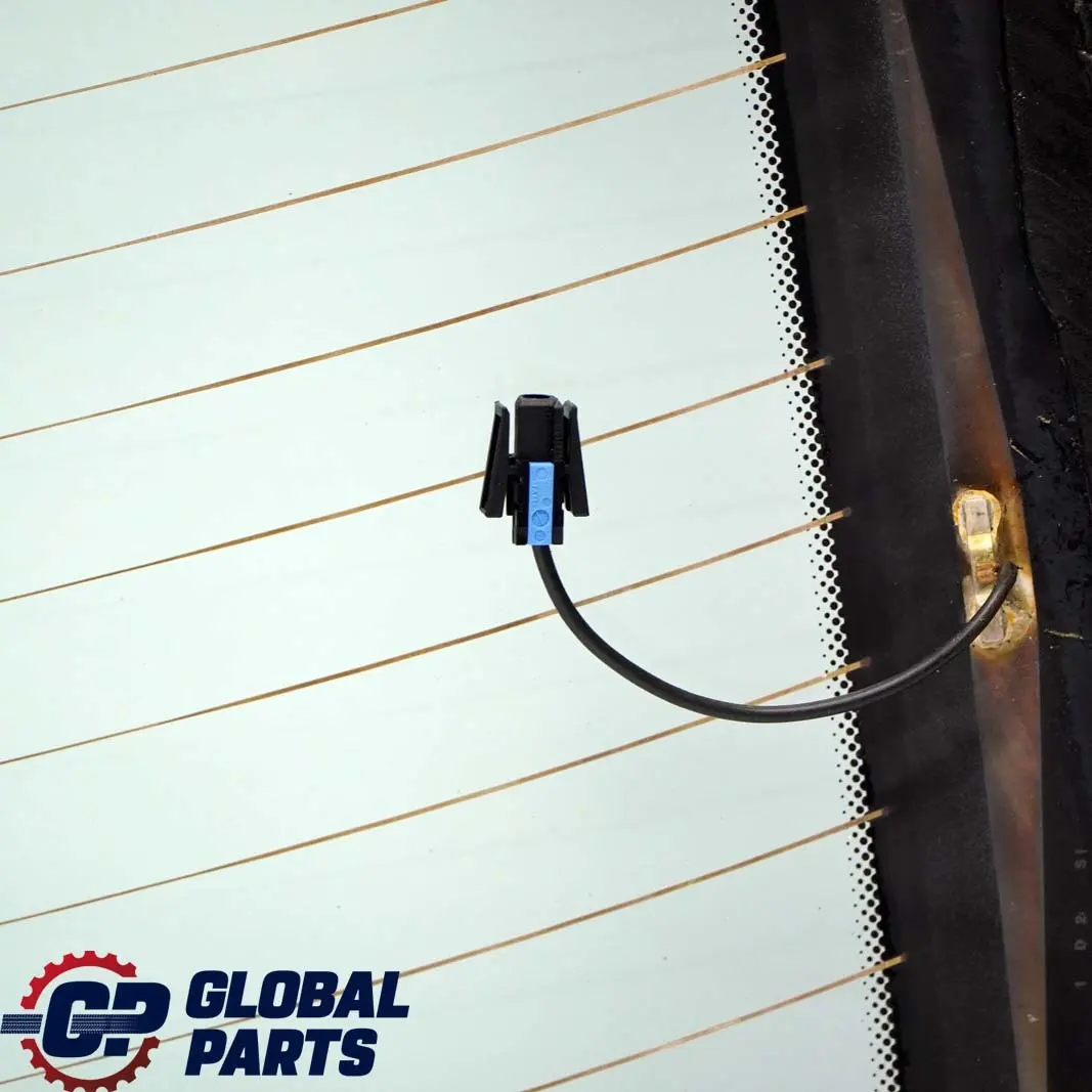 Trunk Boot Lid Rear Window Glass to BMW 1 Series E82 Coupe with Part number 2996092 BMW 1 Series E82 Coupe Trunk Boot Lid Rear Window Glass - SKU 2996092 - Part number 2996092