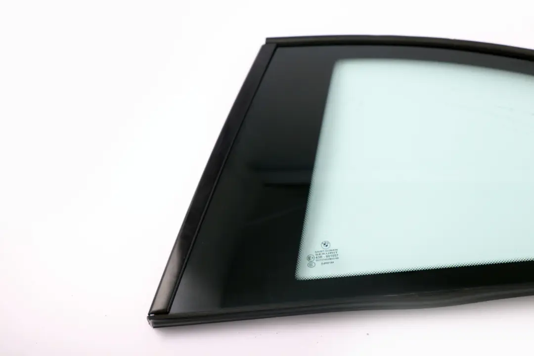Side Window Glass AS2 Rear Left N/S to BMW 1 Series E82 with Part number 2996095 BMW 1 Series E82 Side Window Glass AS2 Rear Left N/S - SKU 2996095 - Part number 2996095