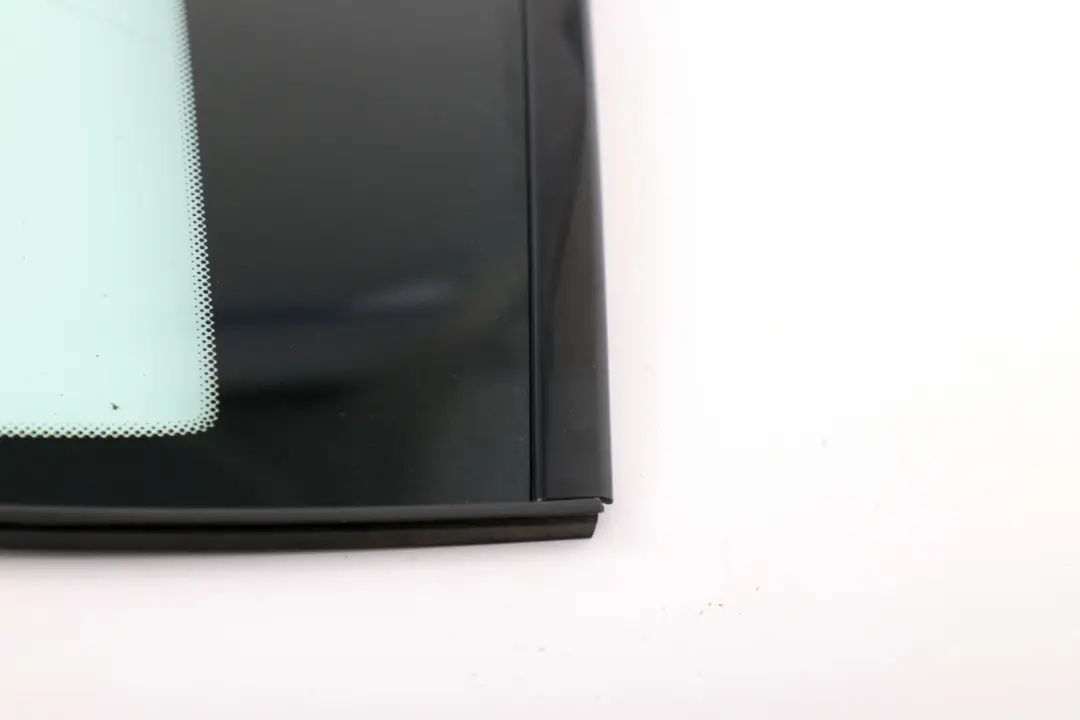 1er Serie E82 Fenetre Laterale AS2 Arriere Gauche pour BMW à propos du numéro de pièce 2996095 BMW 1er Serie E82 Fenetre Laterale AS2 Arriere Gauche - SKU 2996095 - Numéro de pièce 2996095