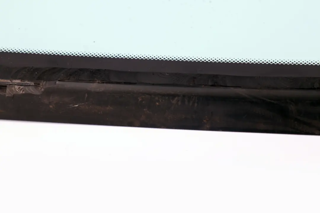 Side Window Glass AS2 Rear Left N/S to BMW 1 Series E82 with Part number 2996095 BMW 1 Series E82 Side Window Glass AS2 Rear Left N/S - SKU 2996095 - Part number 2996095