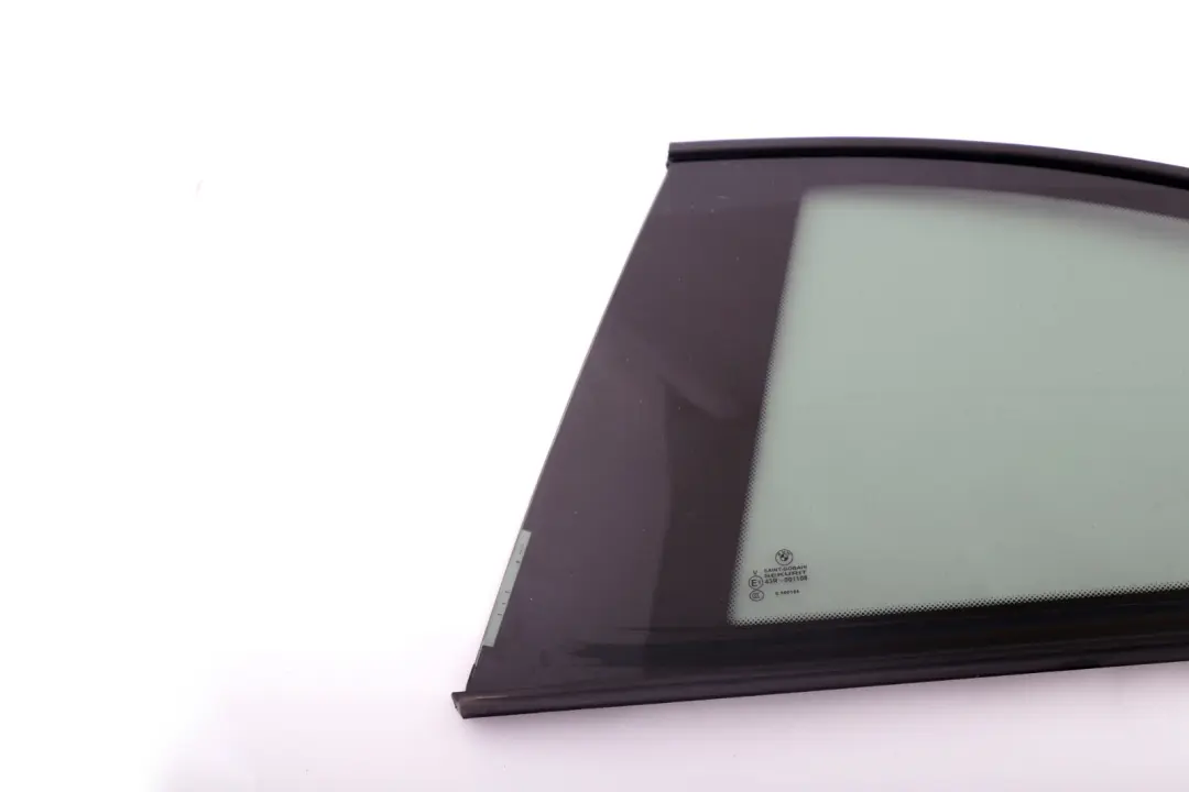 Left N/S Side Window AS3 Glanzschwarz High Gloss to BMW 1 Series E82 Rear with Part number 2996217 BMW 1 Series E82 Rear Left N/S Side Window AS3 Glanzschwarz High Gloss - SKU 2996217 - Part number 2996217