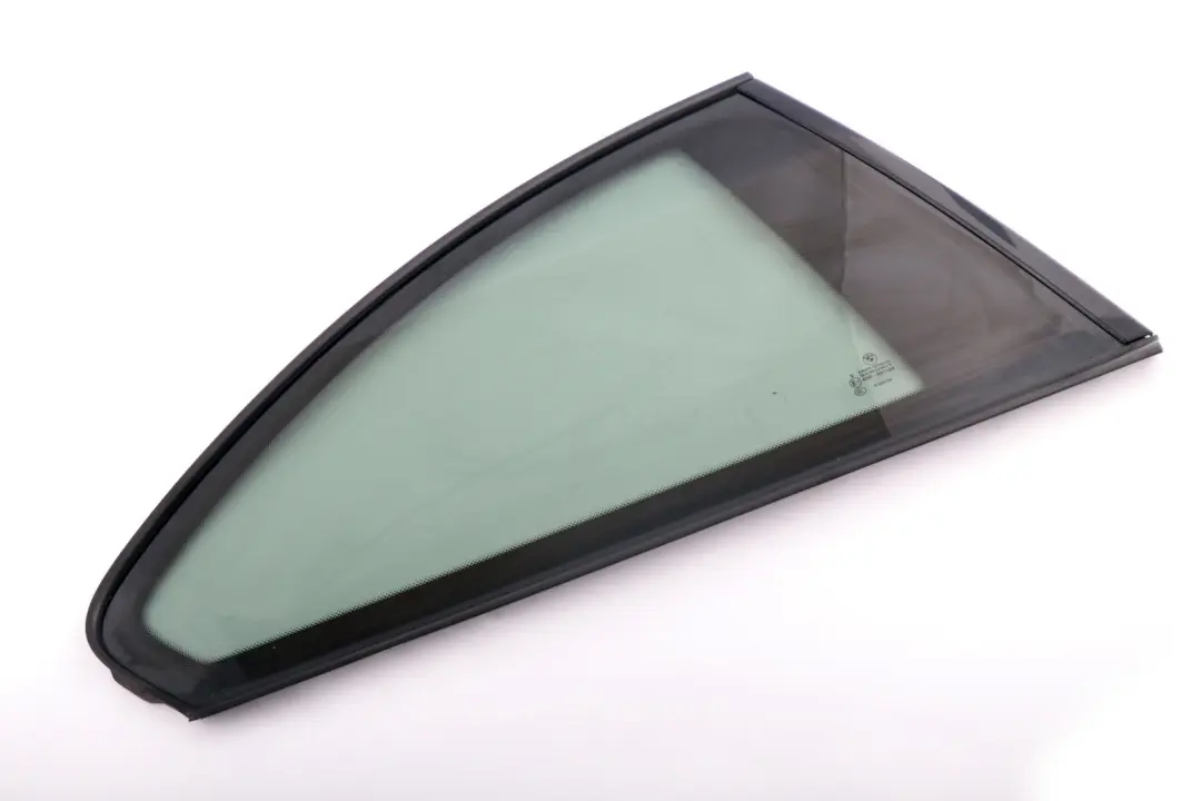 Right O/S Side Window AS3 Glanzschwarz High Gloss to BMW 1 Series E82 Rear with Part number 2996218 BMW 1 Series E82 Rear Right O/S Side Window AS3 Glanzschwarz High Gloss - SKU 2996218 - Part number 2996218