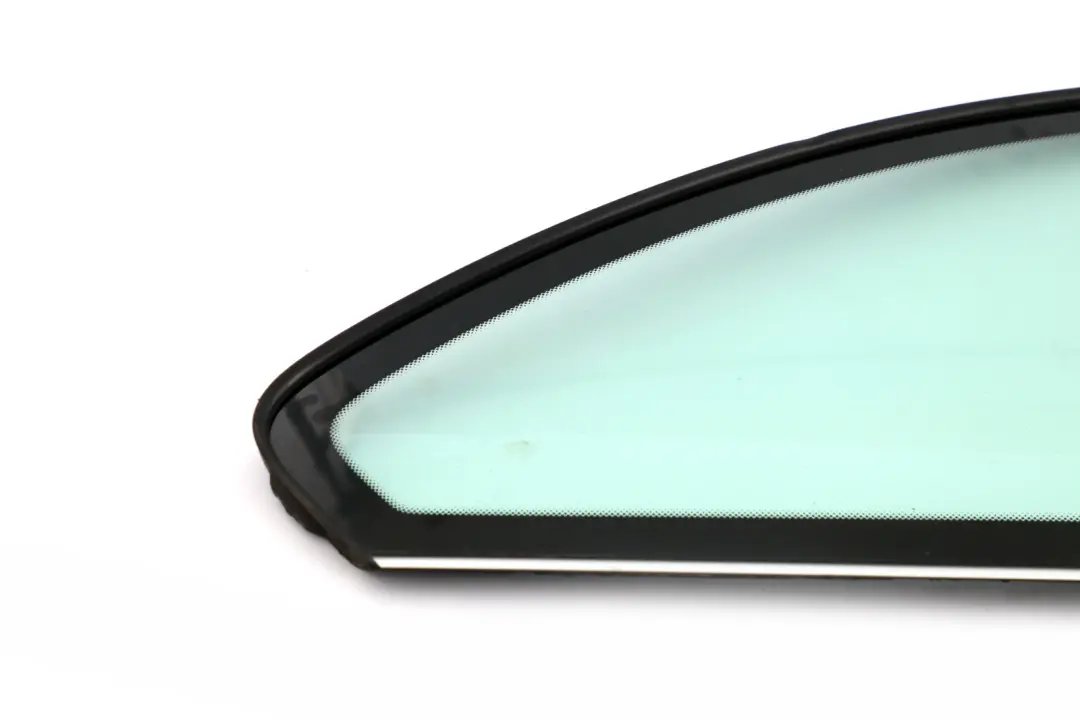 Seitenscheibe Hinten Rechts Chrom für BMW 1 er E82 mit Teilenummer 2996220 BMW 1 er E82 Seitenscheibe Hinten Rechts Chrom - SKU 2996220 - Teilenummer 2996220