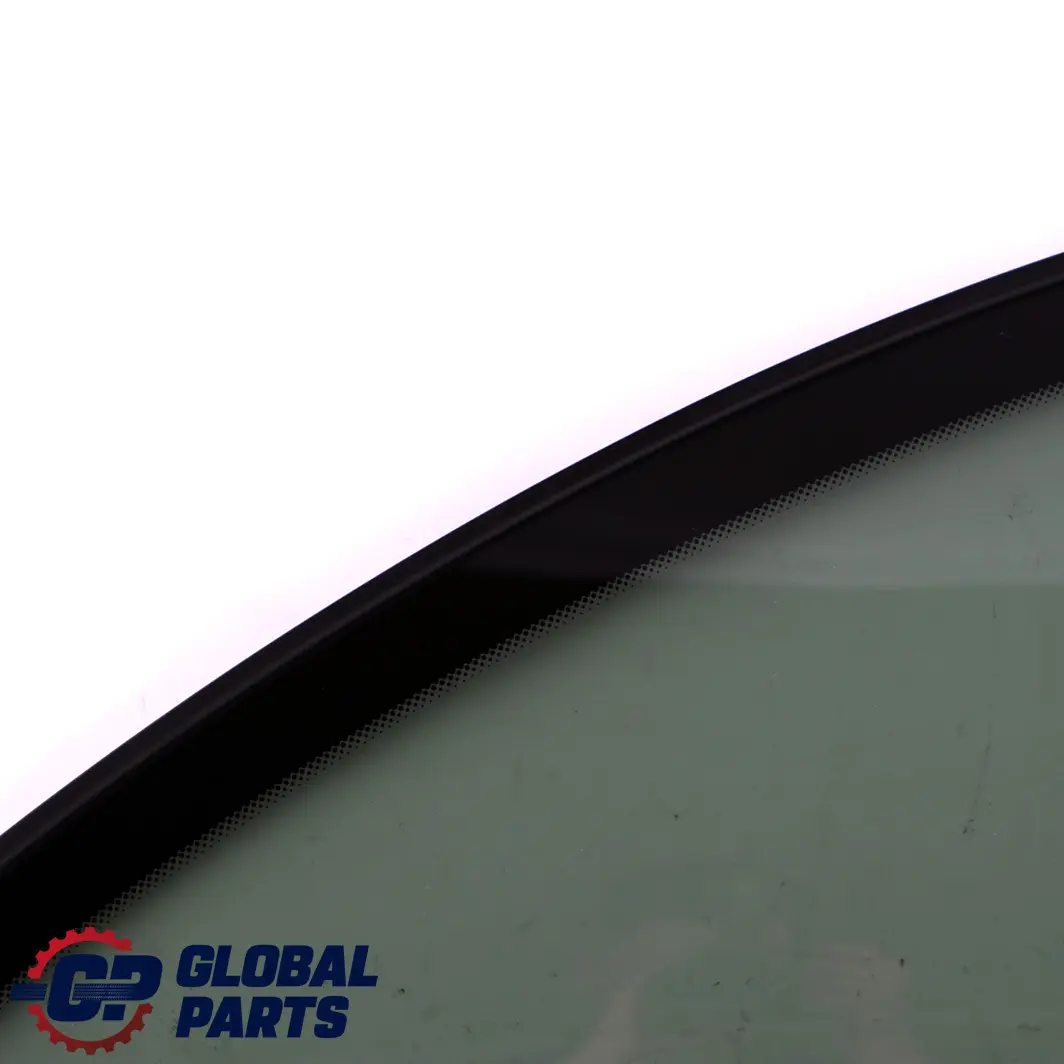 Vetro Laterale Porta Posteriore Destra Nero AS3 Trim Alto Lucido per BMW E82 con numero di parte 2996842 BMW E82 Vetro Laterale Porta Posteriore Destra Nero AS3 Trim Alto Lucido - SKU 2996842 - Numero di parte 2996842